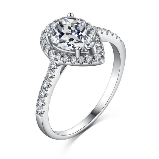 [Glimmer Jewelry]1.0カラット 豪華絢爛なウォータードロップ型ウェディングリング