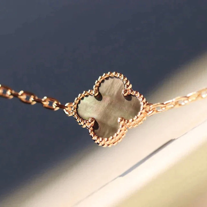 [Glimmer]CLOVER 20 MOTIFS LASER DIAMOND NECKLACE
