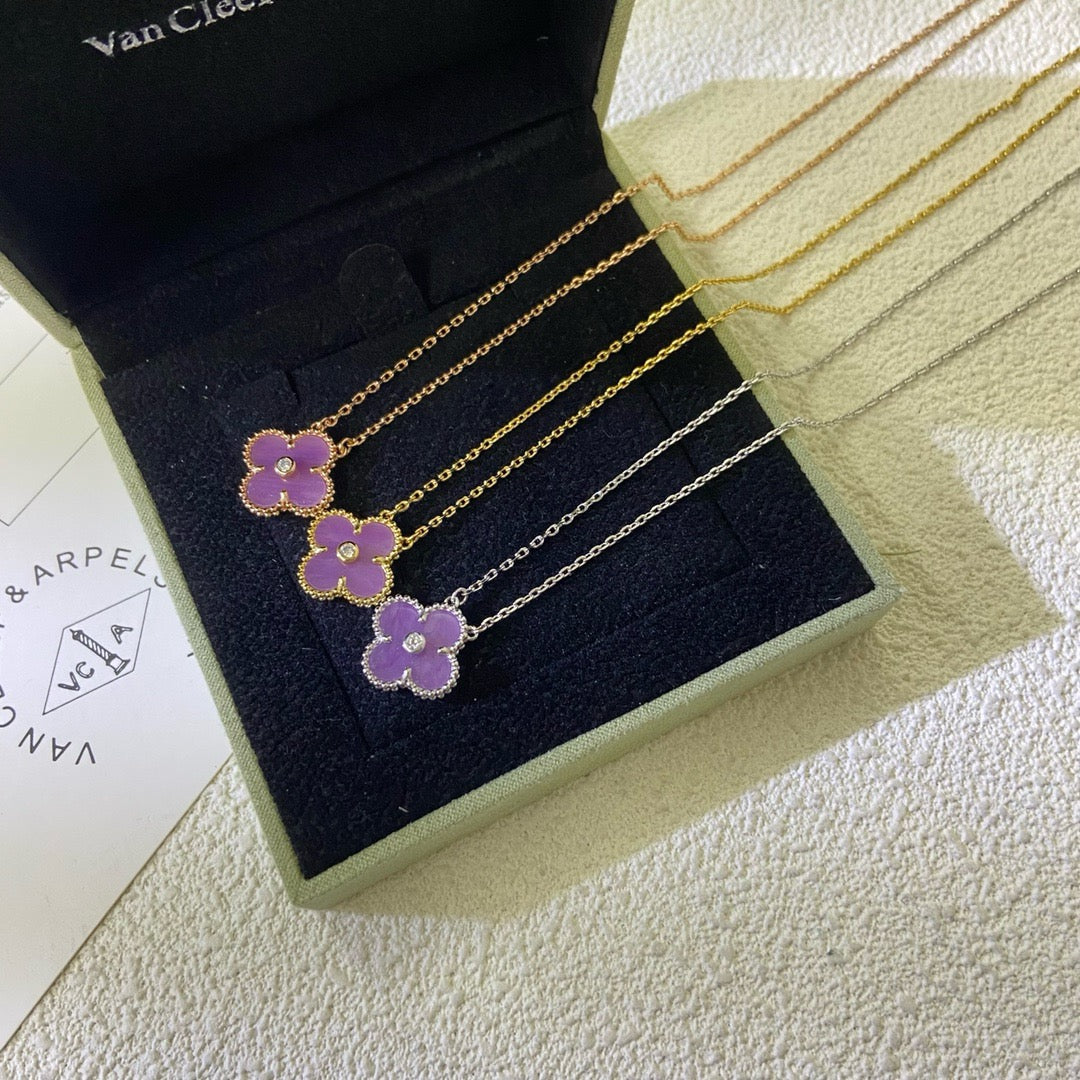 [Glimmer Jewelry]クローバー 15mm ダイヤモンド パープルバイオレットネックレス